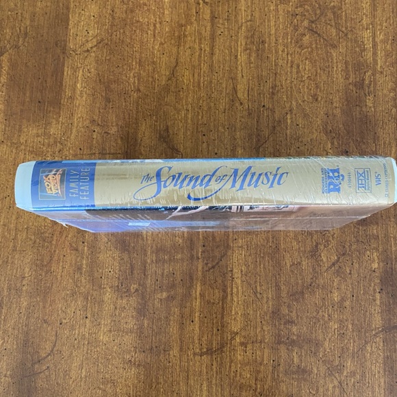 NEW SEALED - The Sound of Music (VHS, 1996, THX Digital Surround Sound Audio) - Picture 4 of 7